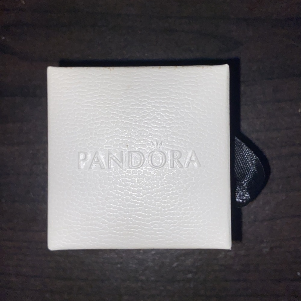 Authentic pandora October petal pink ring size 5 - Picture 3 of 4